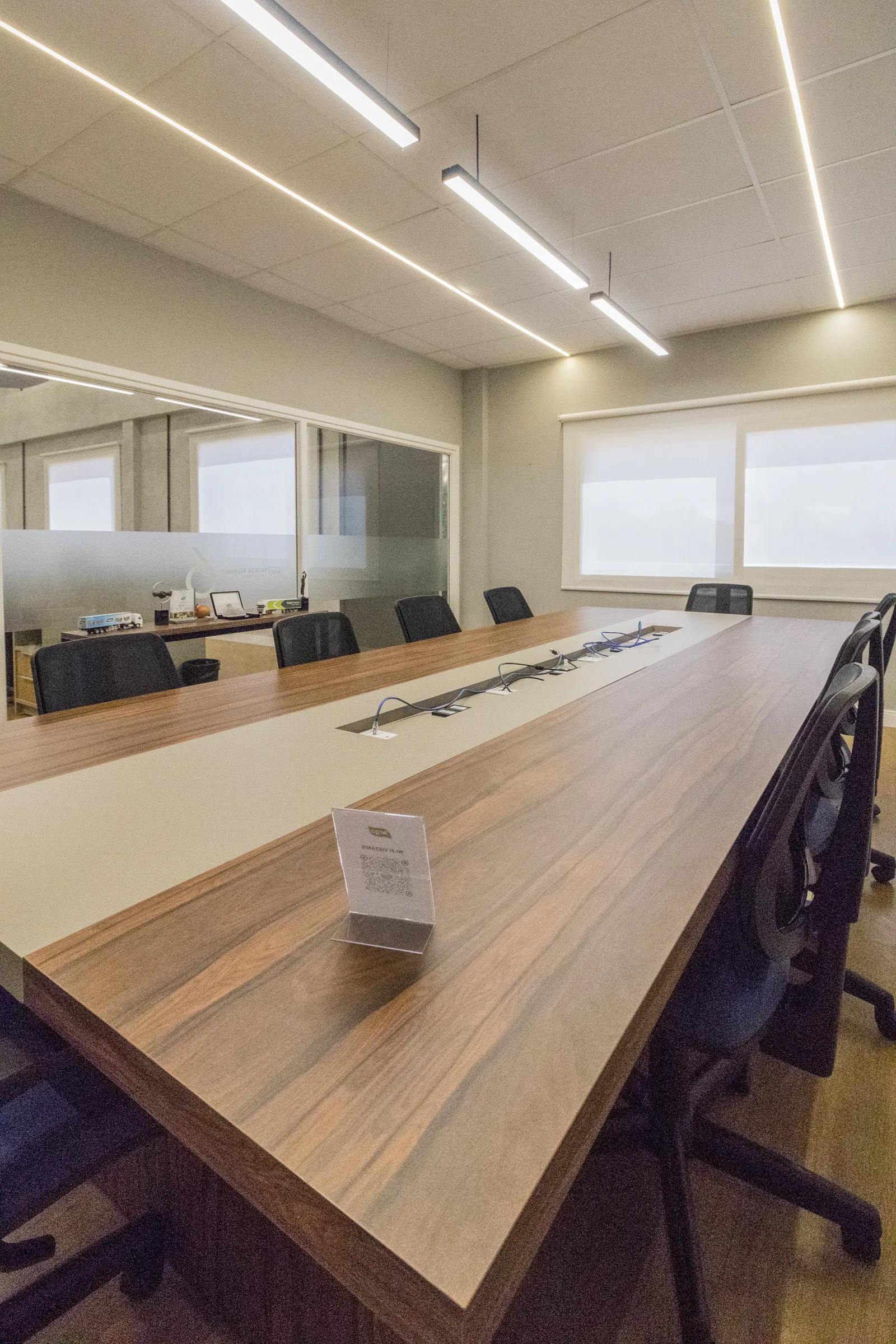 Sala de reuni&atilde;o da obra Argo